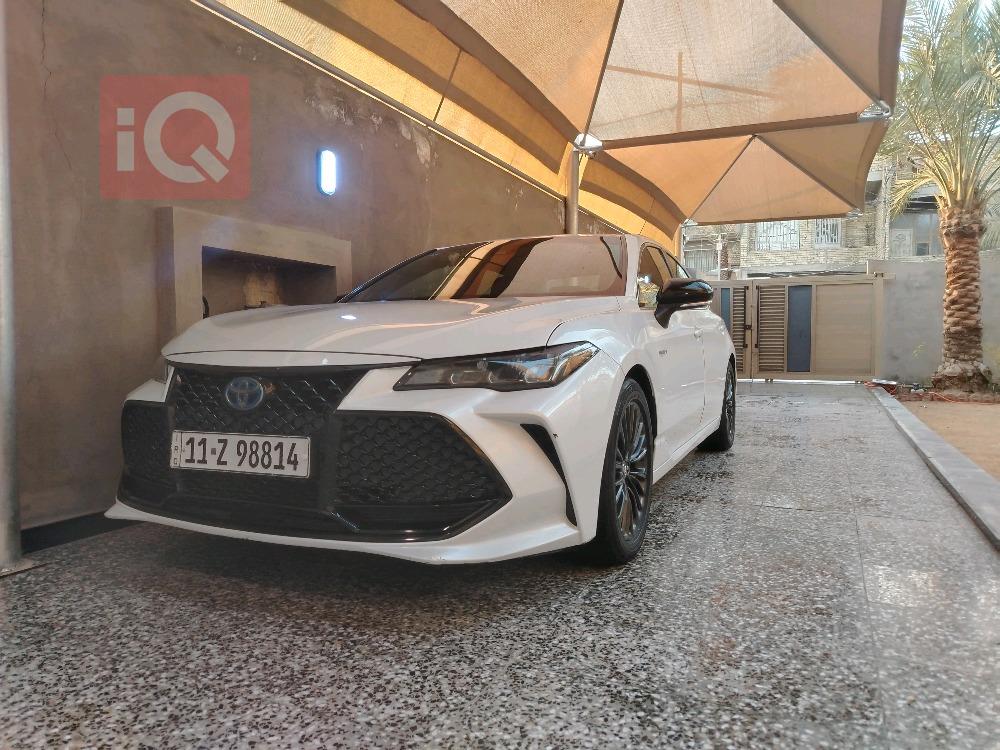 تويوتا أفالون